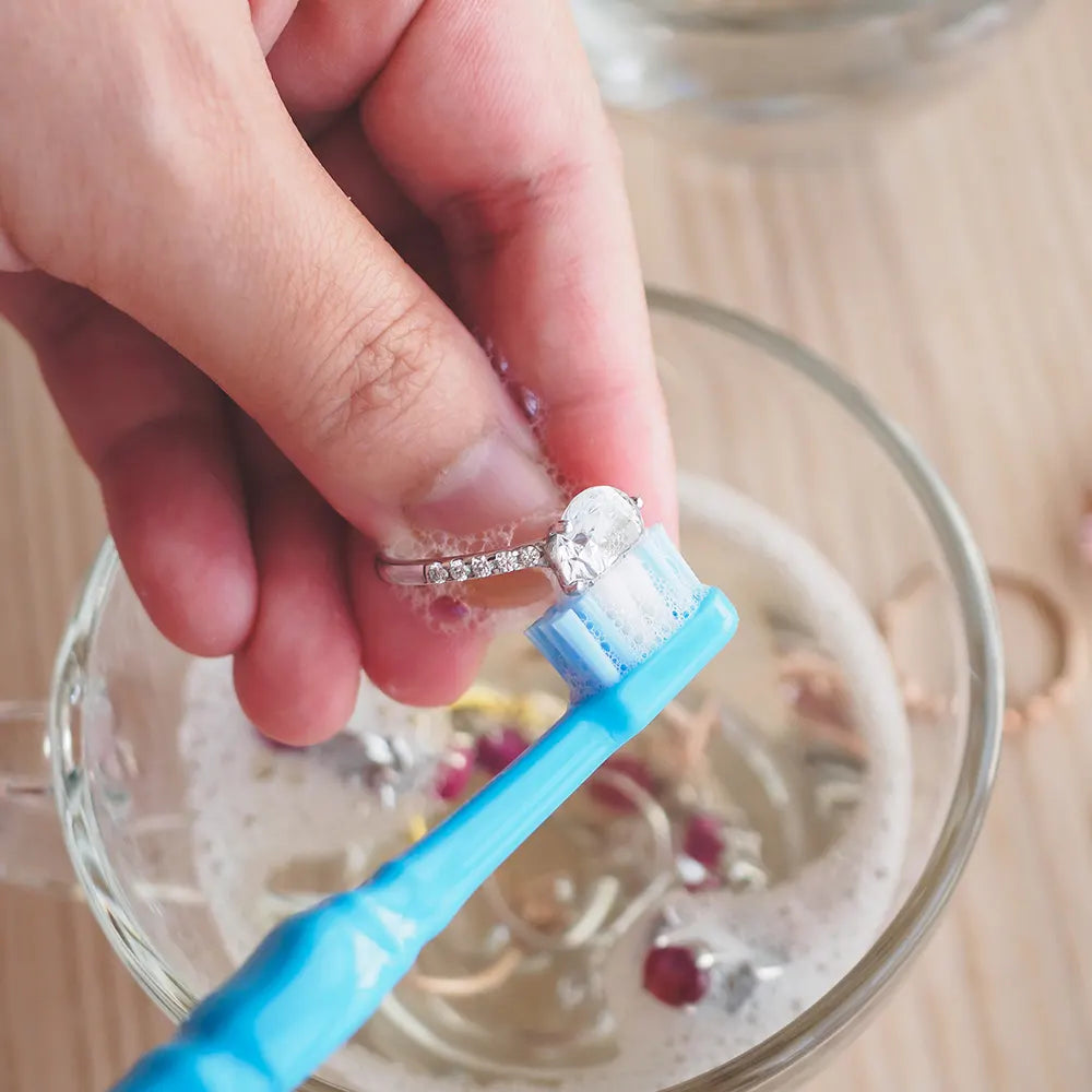Sparkle On a Budget: Hacks for Cleaning Your Jewels