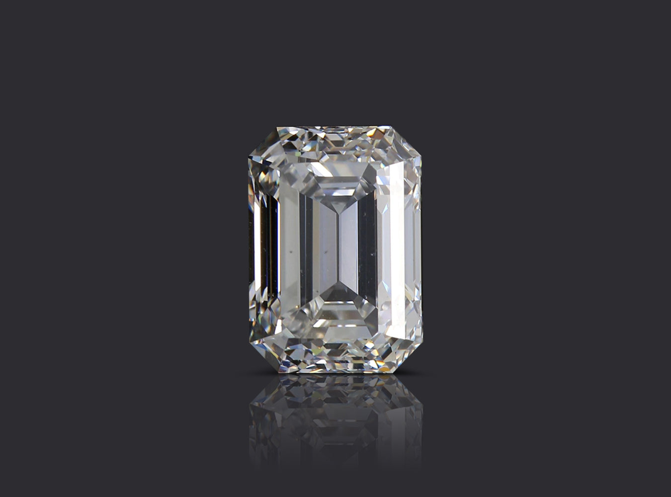 3.91 ct. Diamond D VS2 None GIA