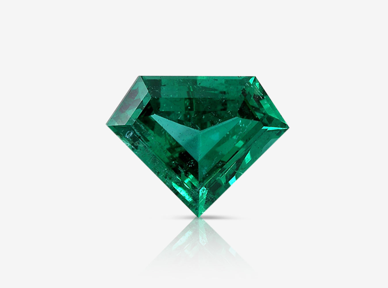 7.12 ct. Fantasy Emerald GRS Insignificant