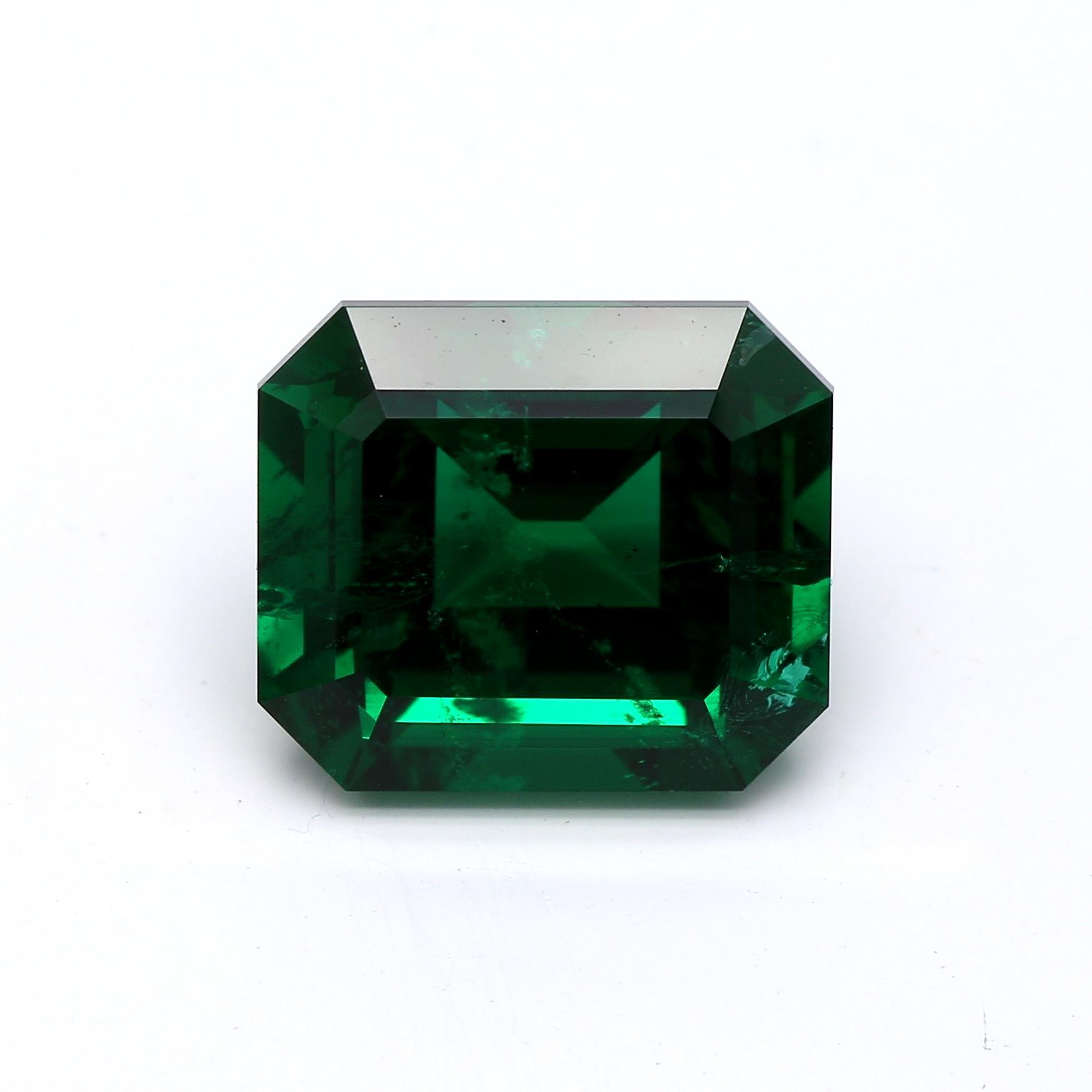 4.26 ct. Emerald AGL No Oil