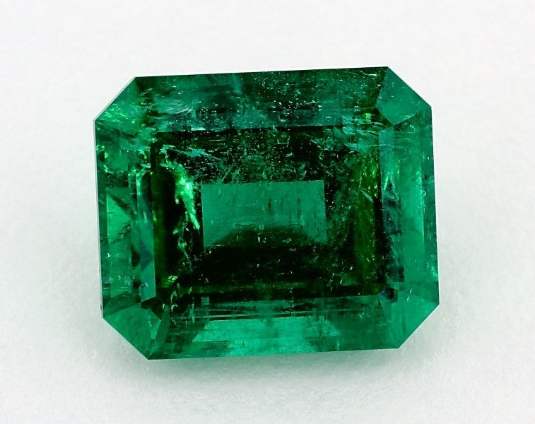 9.31 ct. Emerald AGL Minor