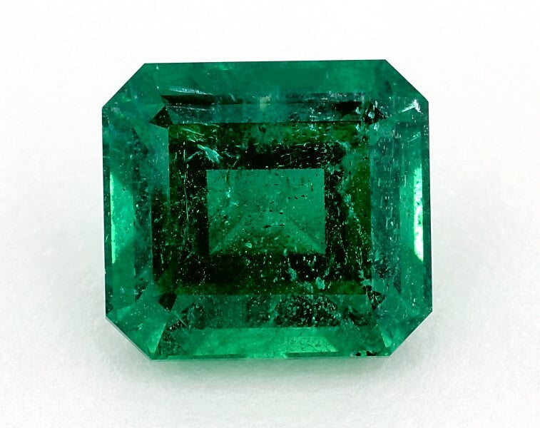 6.62 ct. Emerald AGL Minor