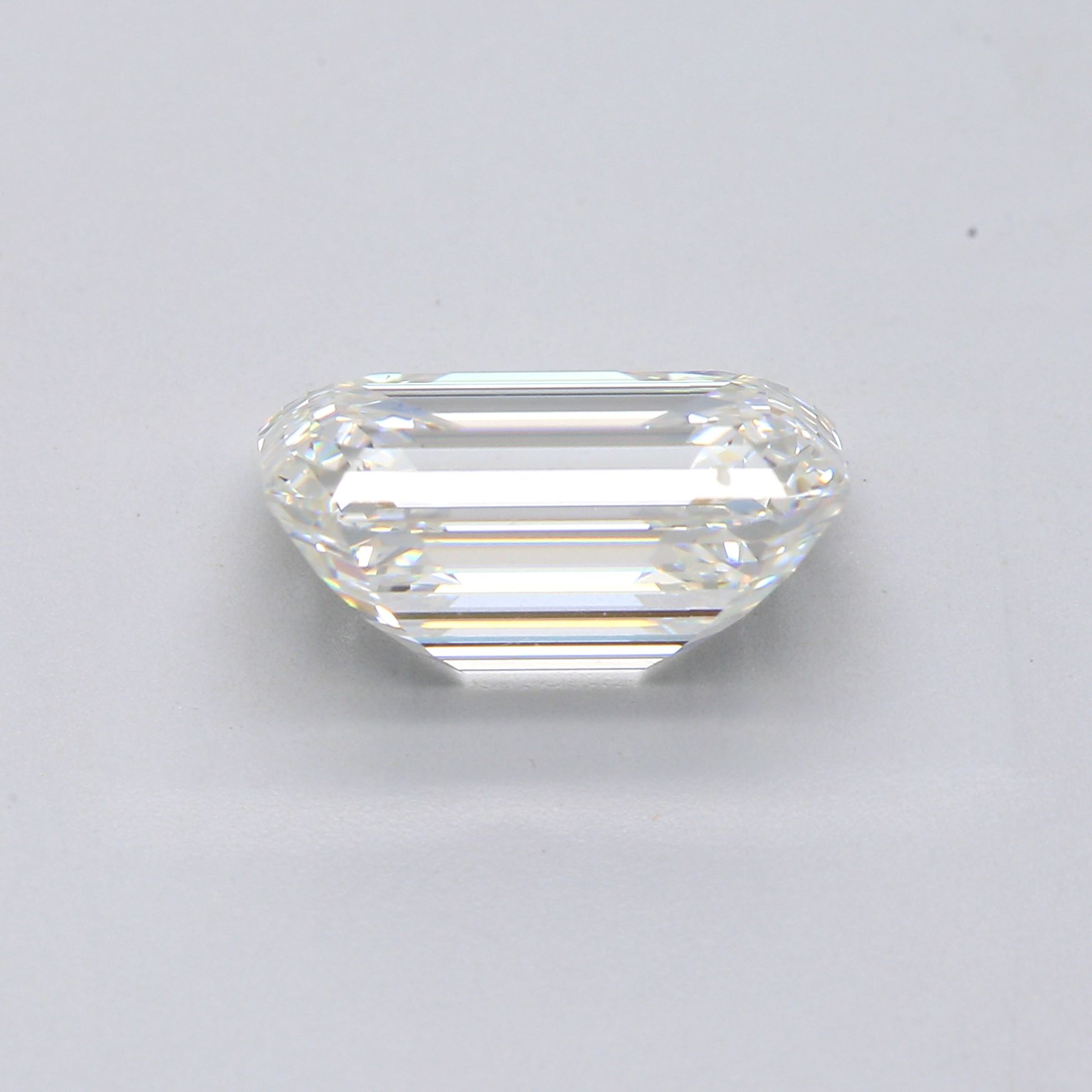 4.01 ct. Diamond H VS2 None GIA