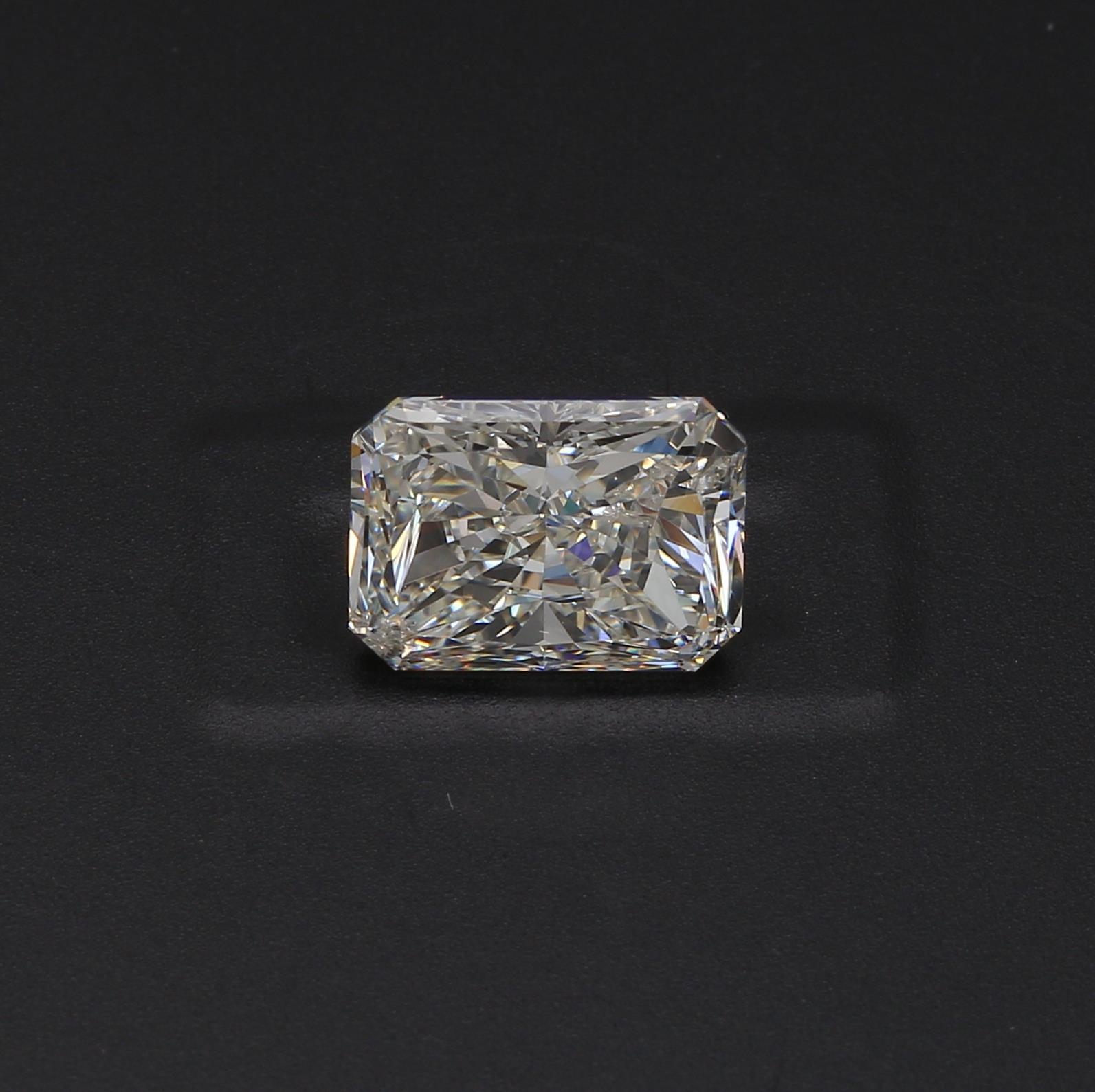 3.01 ct. Radiant Diamond I SI1 None GIA