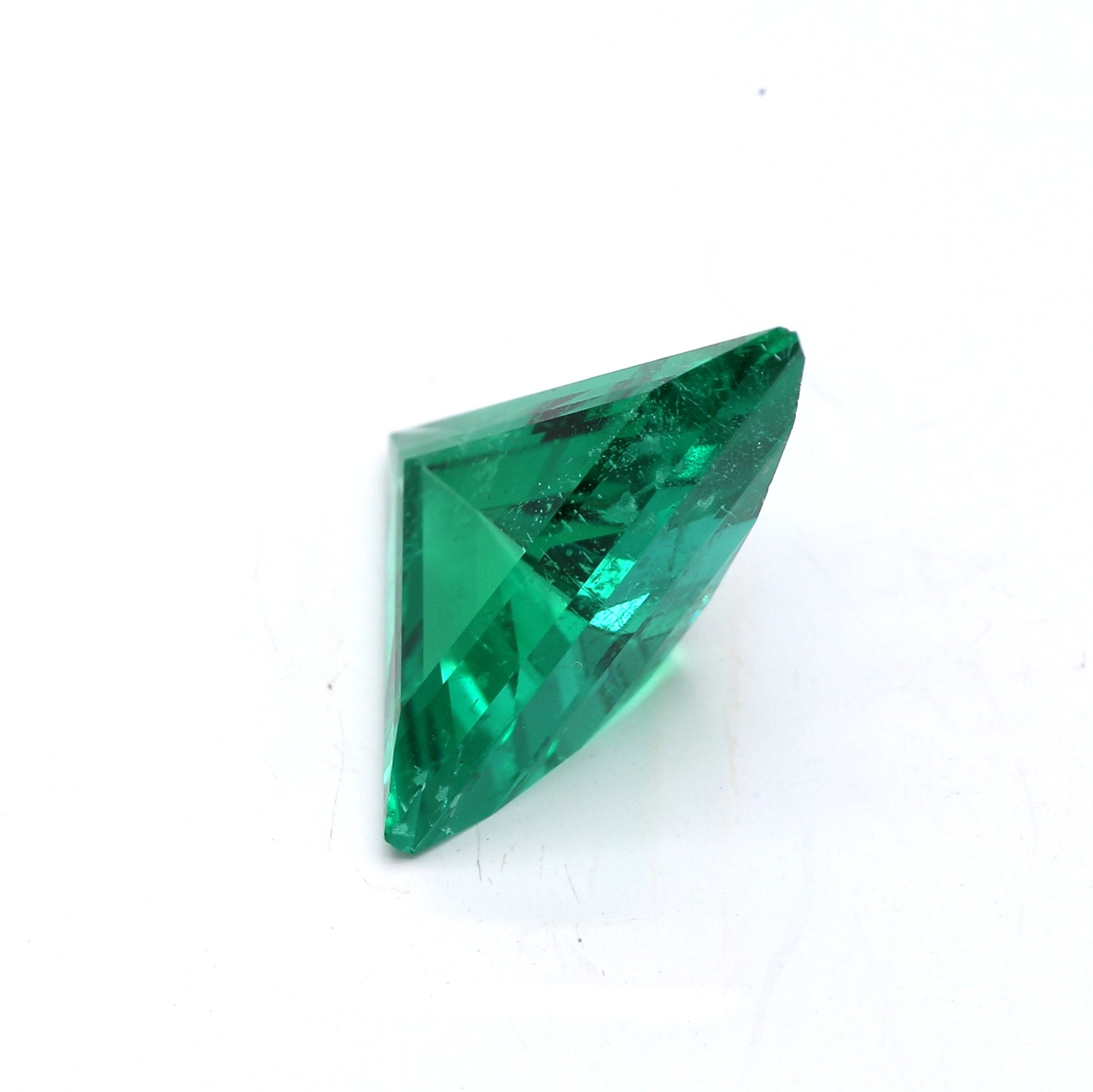 2.66 ct. Triangle Emerald GRS Insignificant