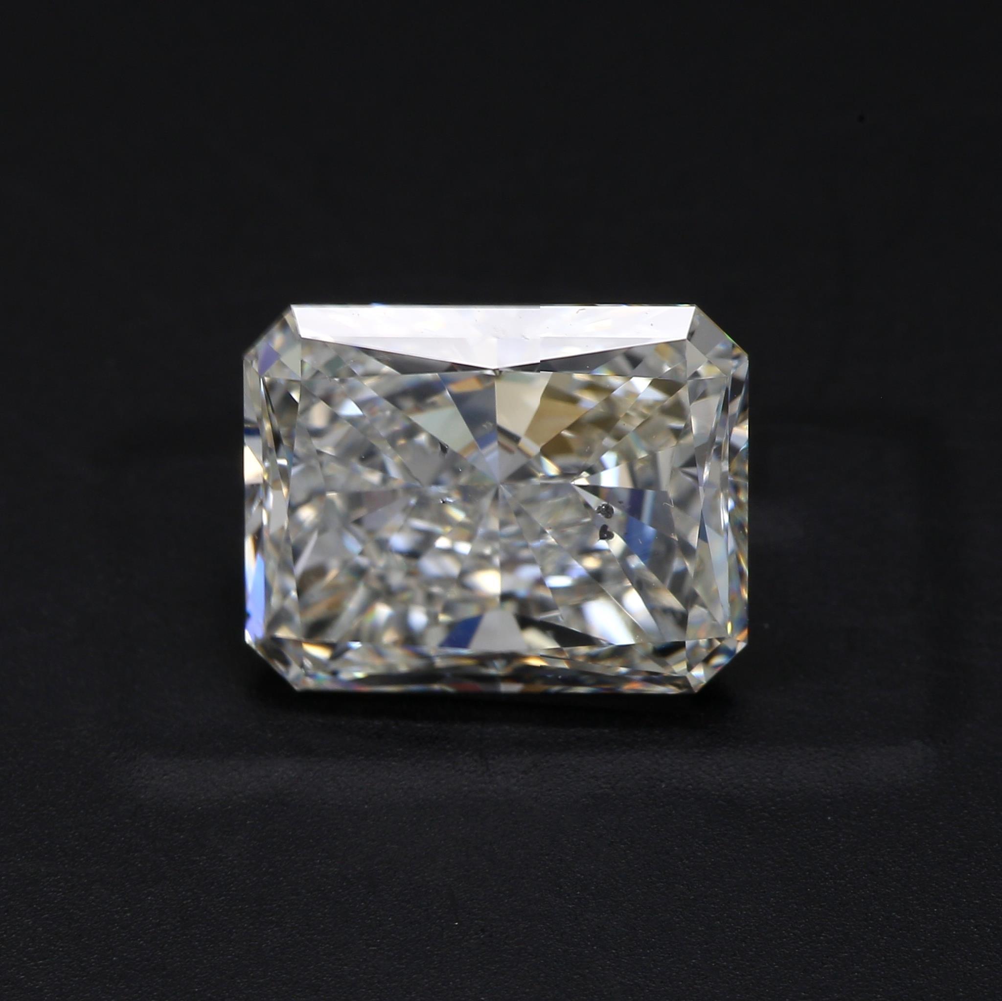 4.02 ct. Radiant Diamond I SI2 Faint GIA