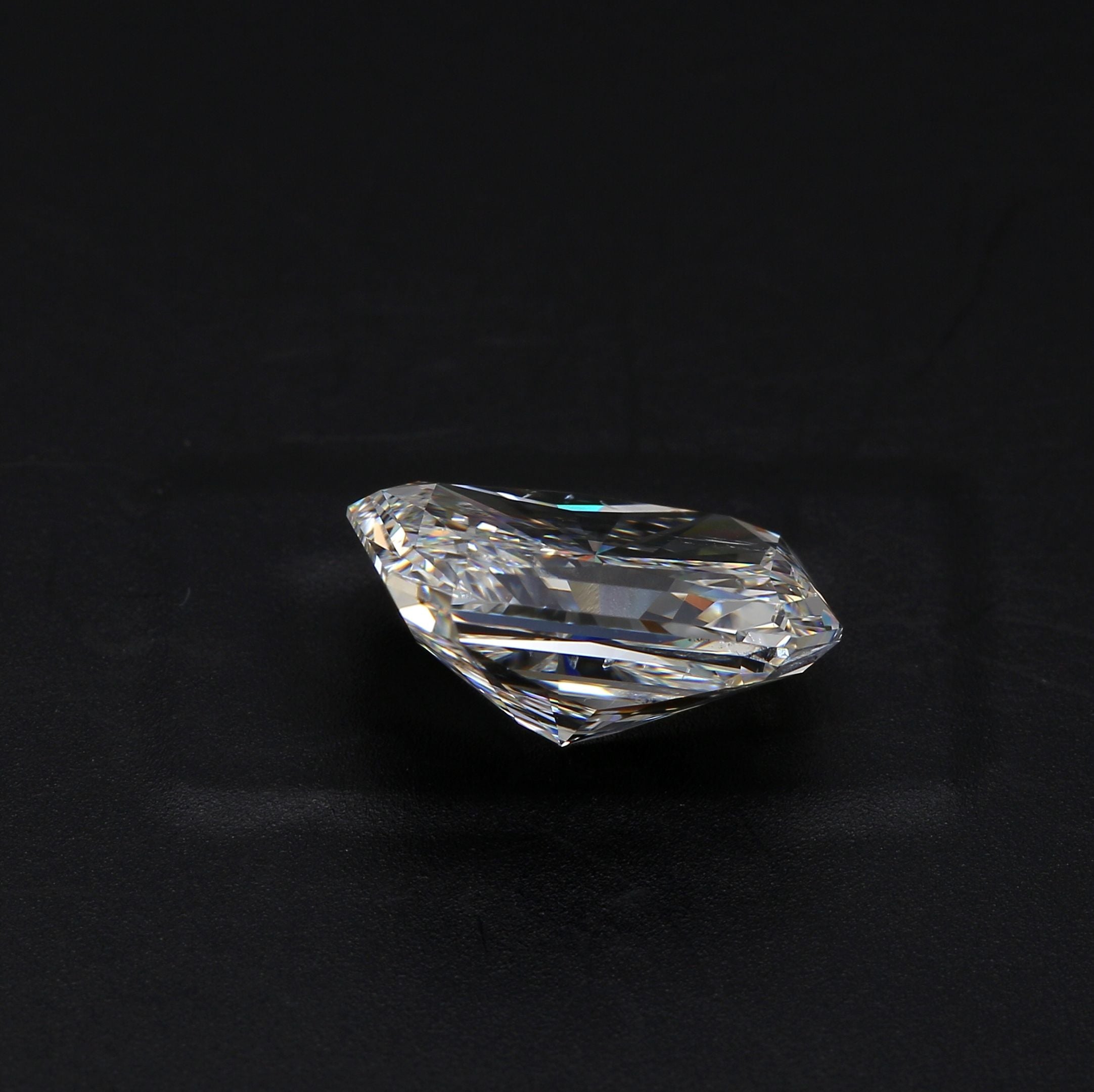 3.08 ct. Radiant Diamond H SI2 None GIA