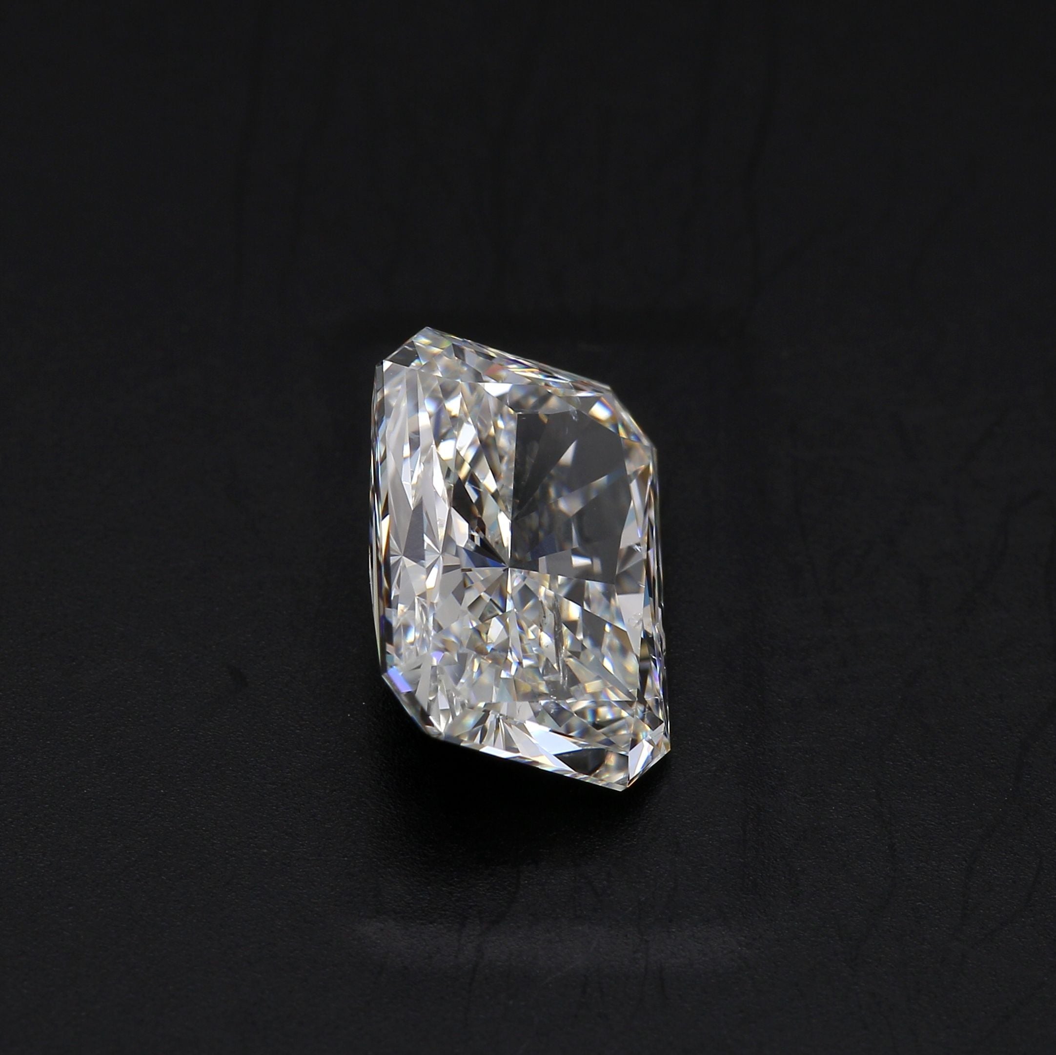 3.08 ct. Radiant Diamond H SI2 None GIA