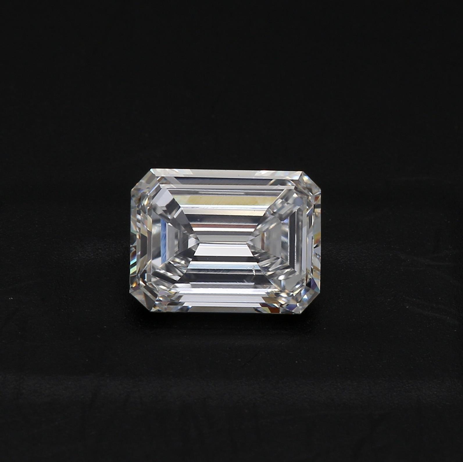 0.83 ct. Diamond F VS2 None GIA