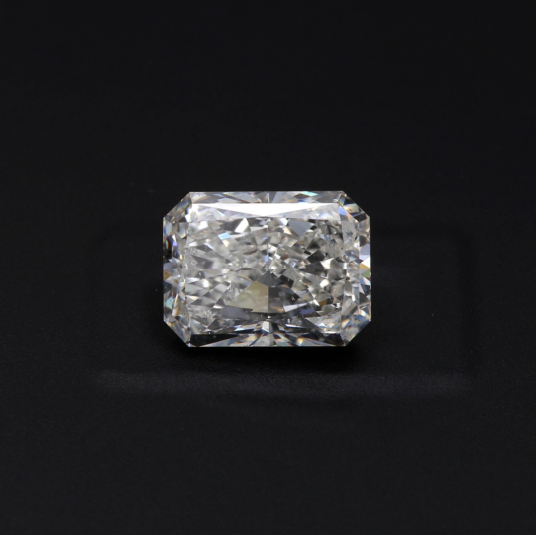 3.01 ct. Radiant Diamond I SI2 Faint GIA