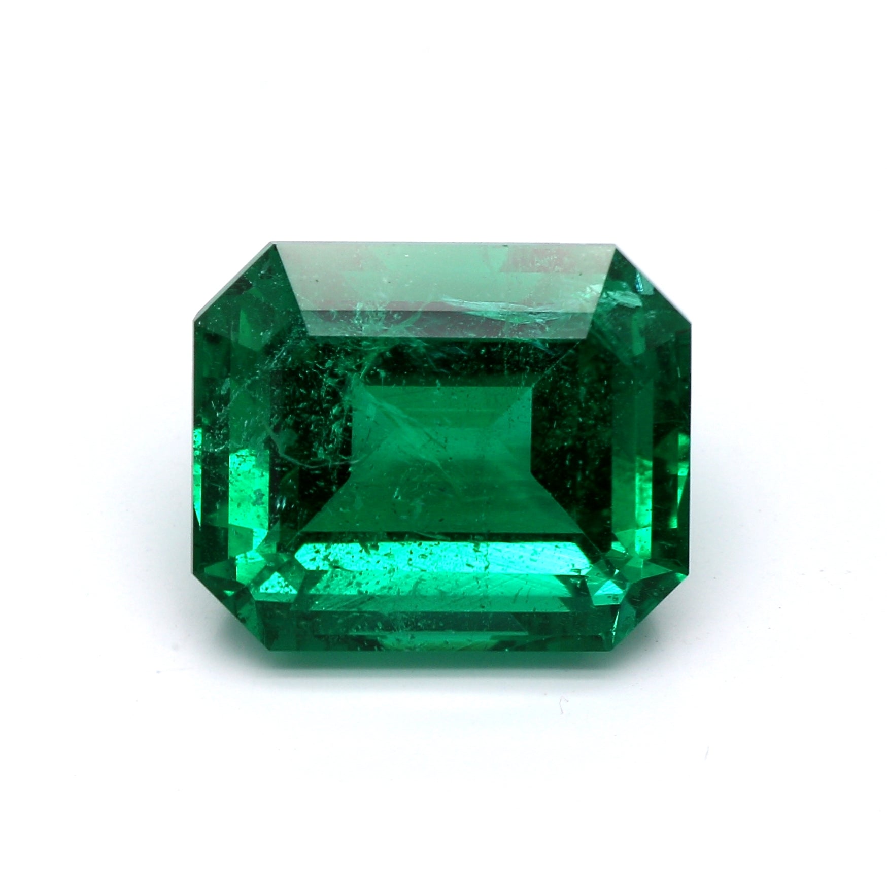 5.10 ct. Emerald AGL Minor