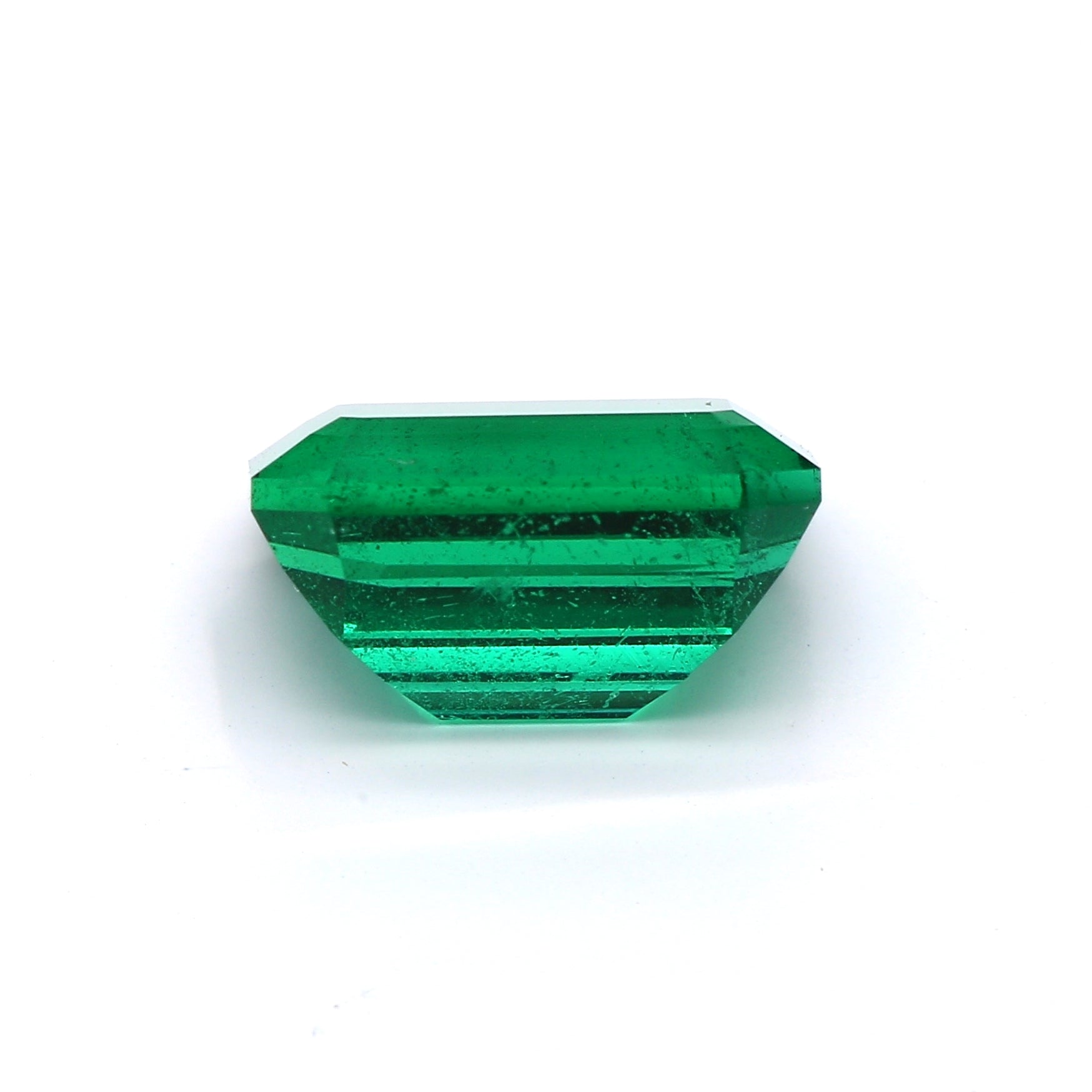 3.32 ct. Emerald AGL Insignificant to Minor