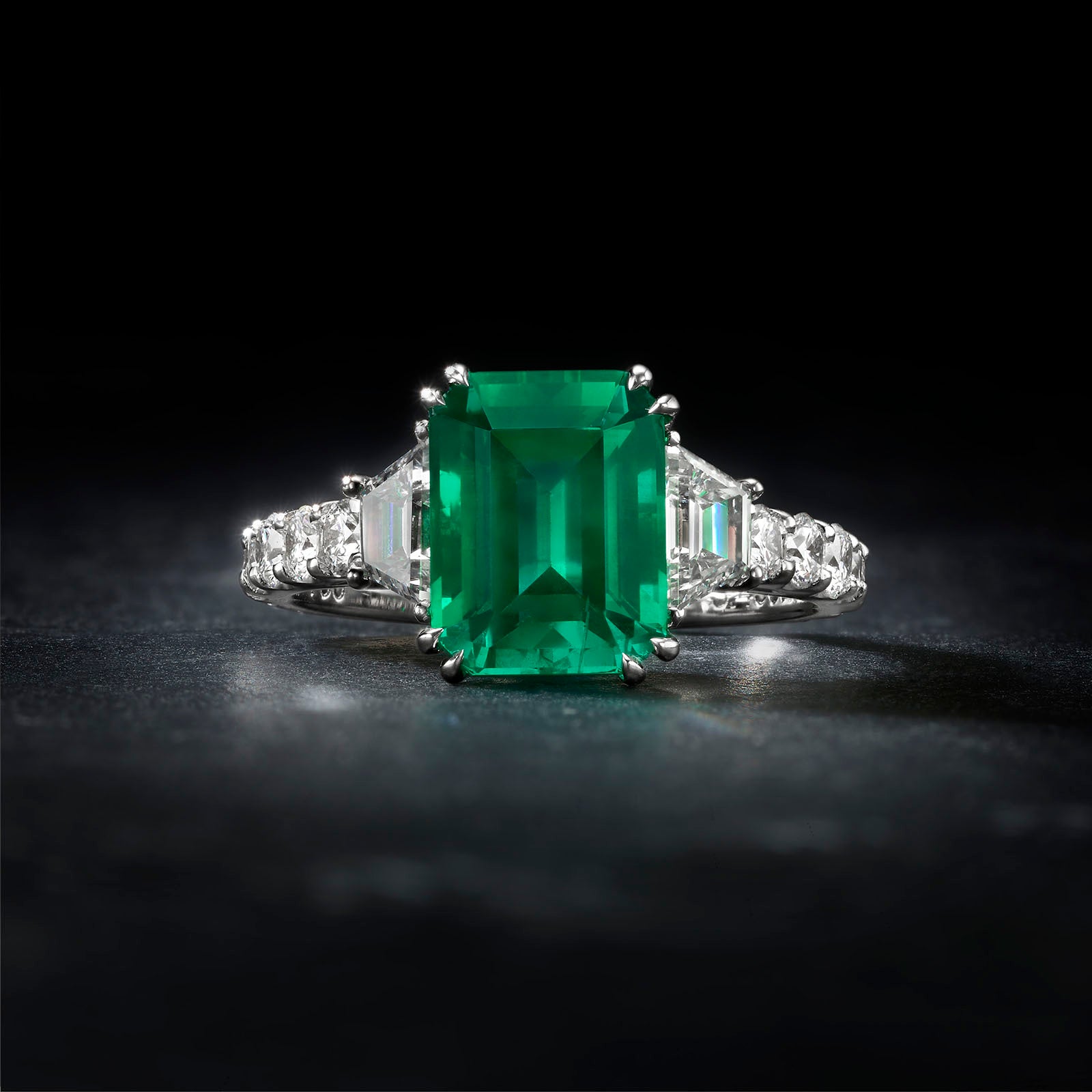 3.43ct Emerald with Side Stones Ring - 4.93ct TW