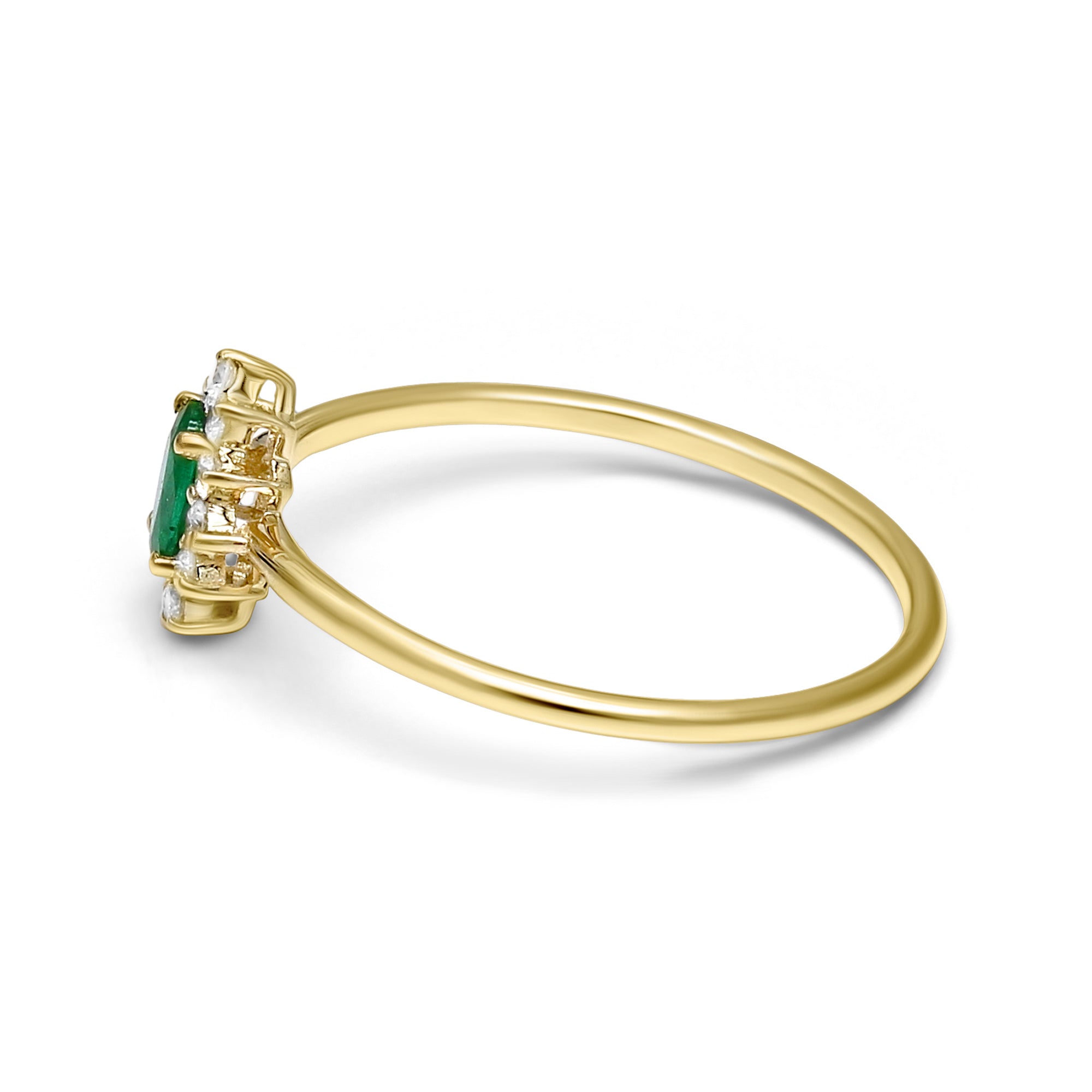 Oval Emerald Halo Ring - Yellow Gold