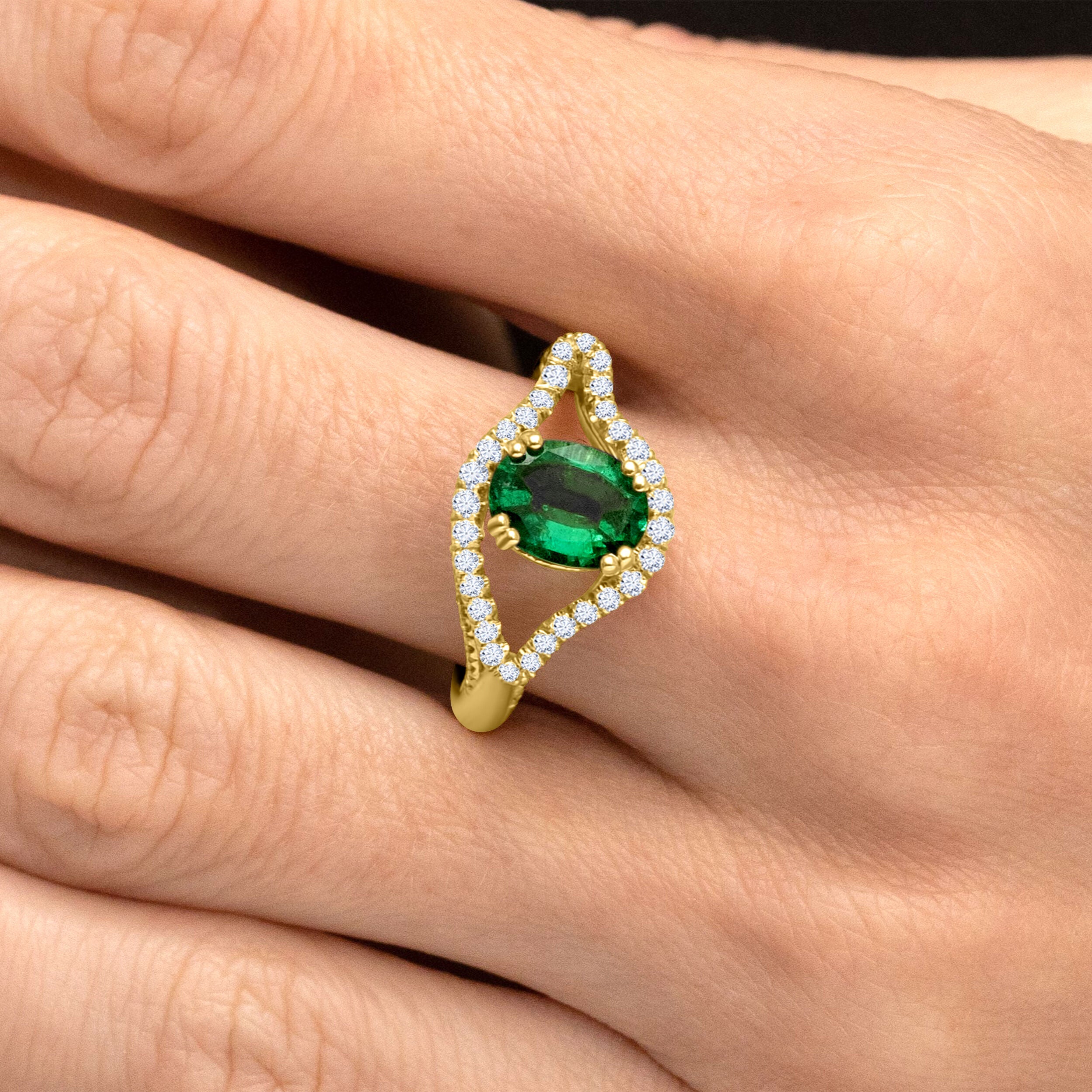 Emerald Ring Surreal Design - 2.36ct TW