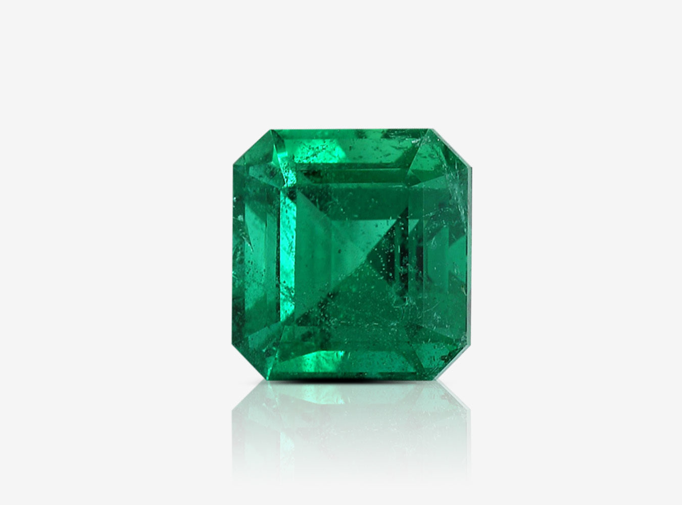 3.83 ct. Emerald AGL None