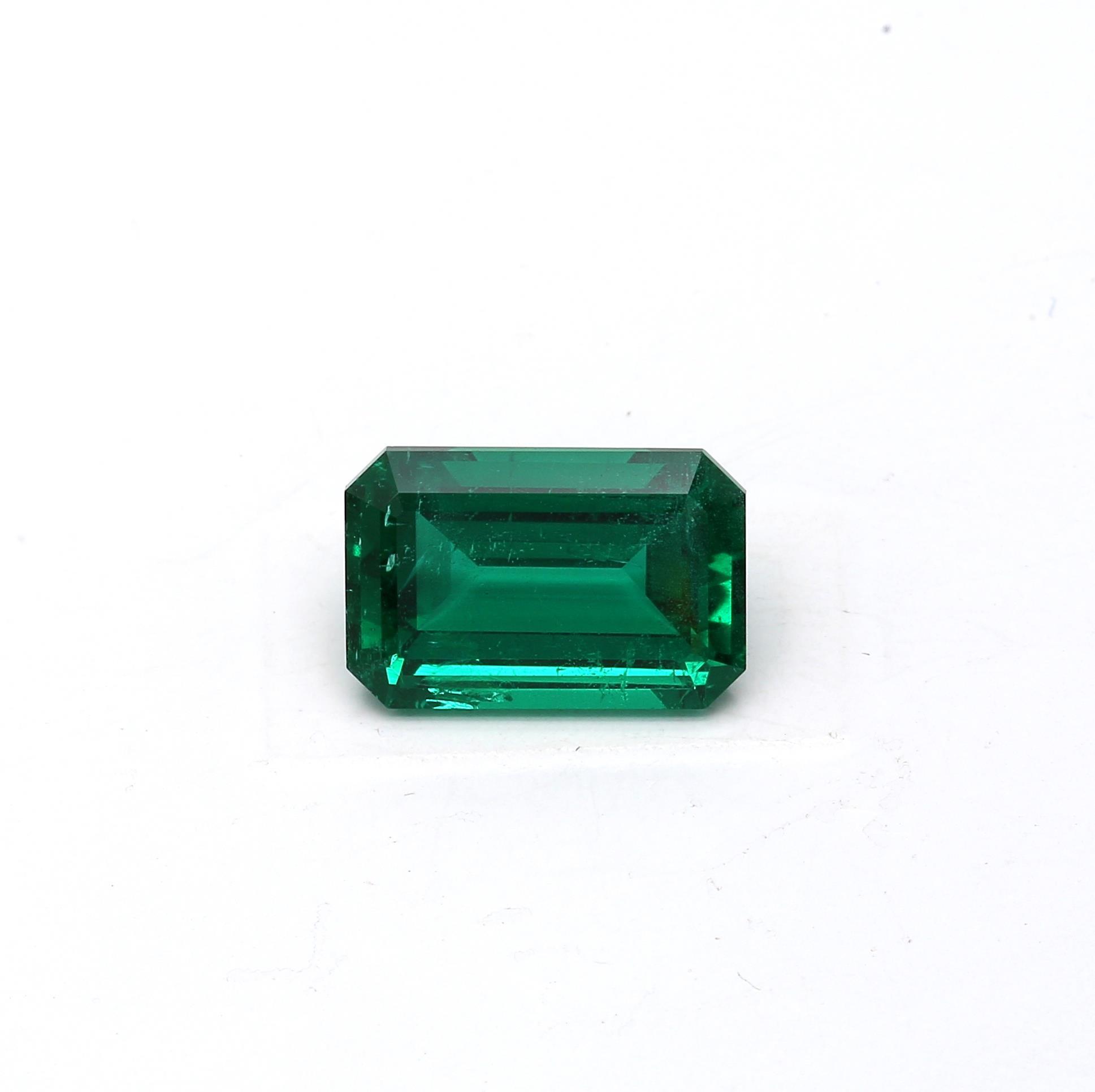 3.45 ct. Emerald AGL Minor