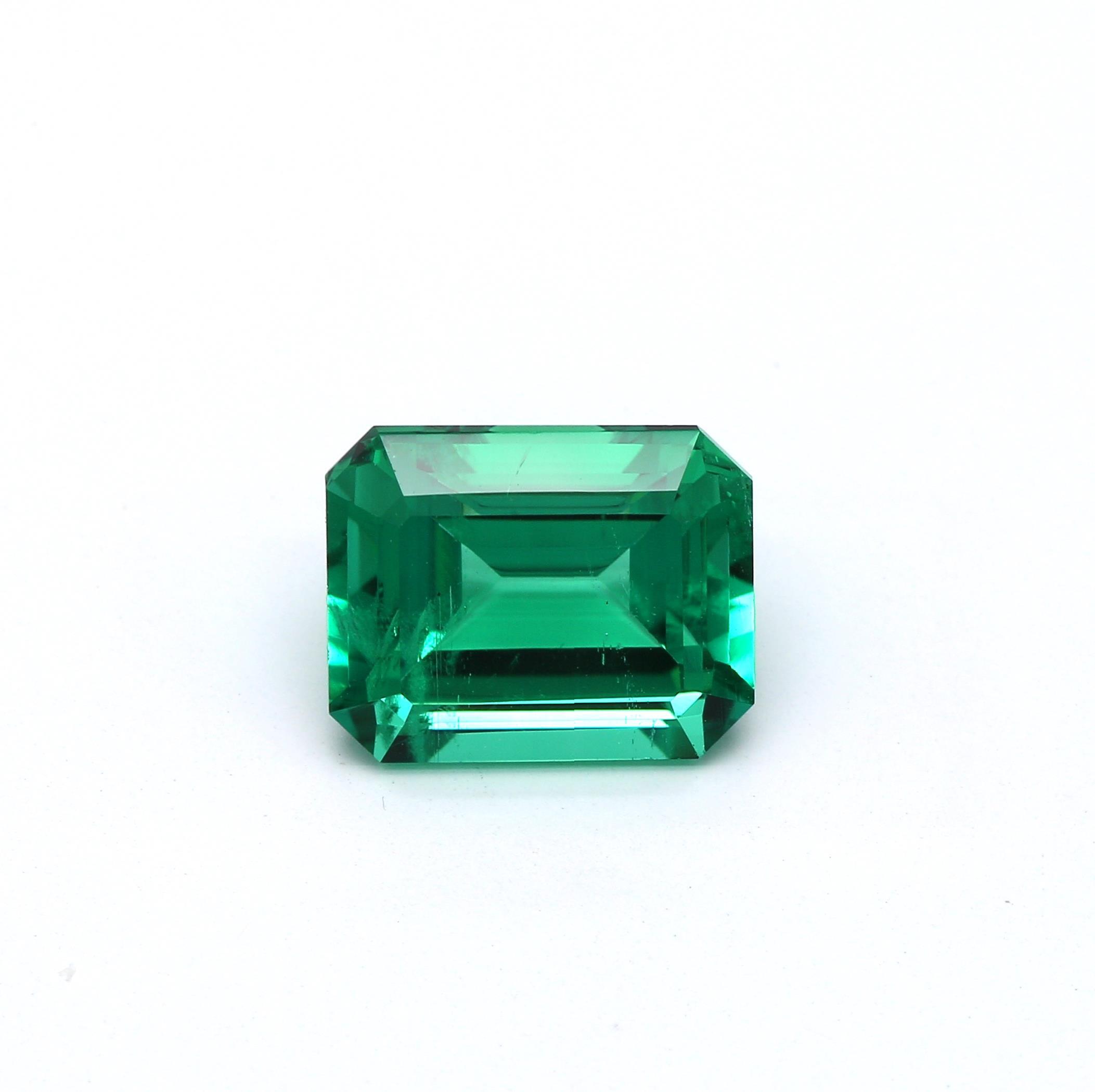 1.90 ct. Emerald GRS Insignificant