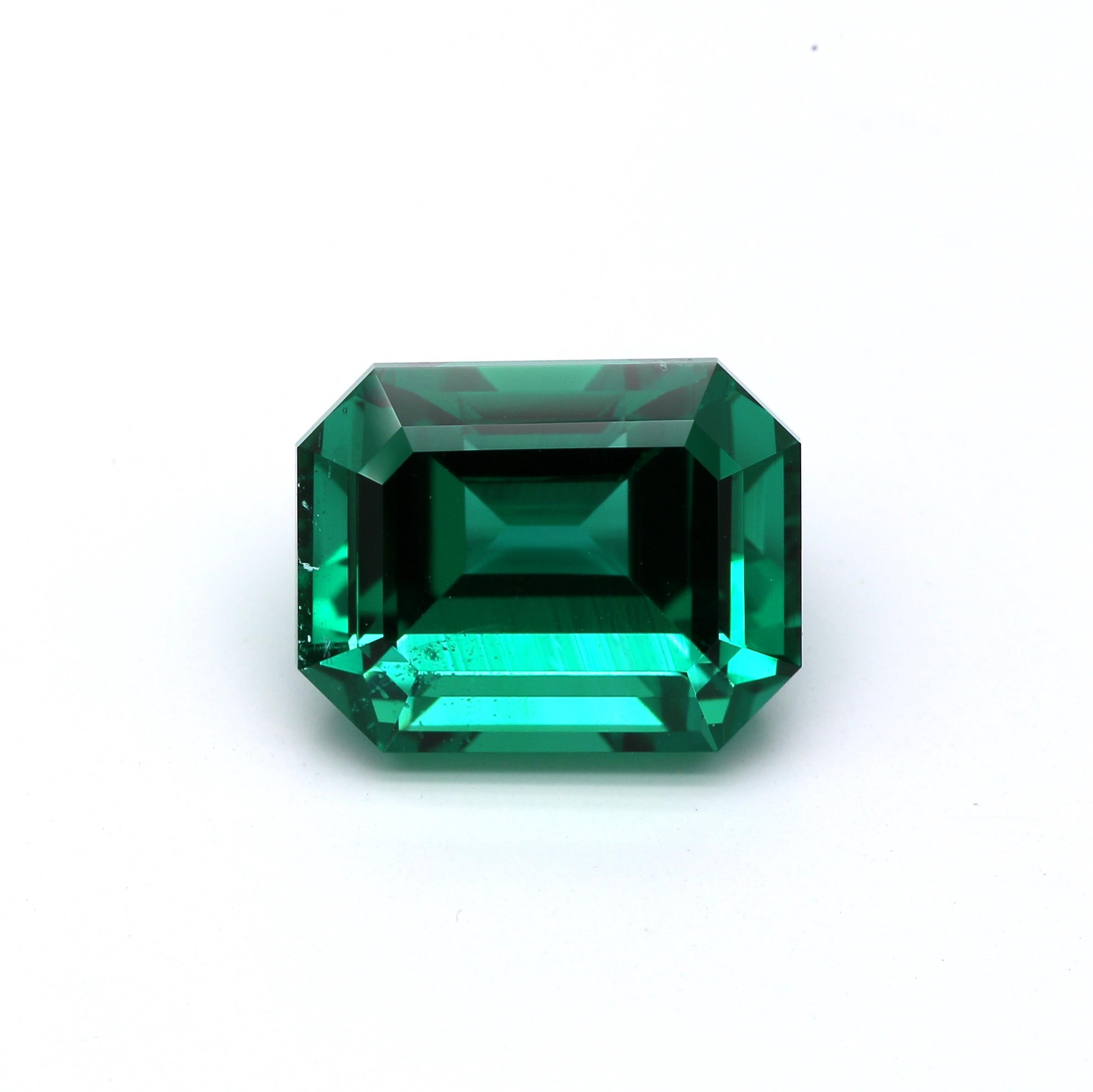 5.06 ct. Emerald AGL No Oil